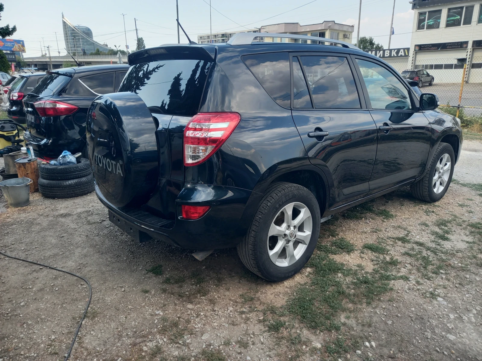 Toyota Rav4 2.2 D4D NAVi кожа, снимка 4 - Автомобили и джипове - 56021824