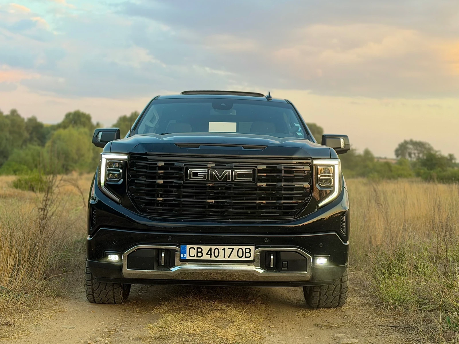 Gmc Sierra  Denali, снимка 3 - Автомобили и джипове - 56240695
