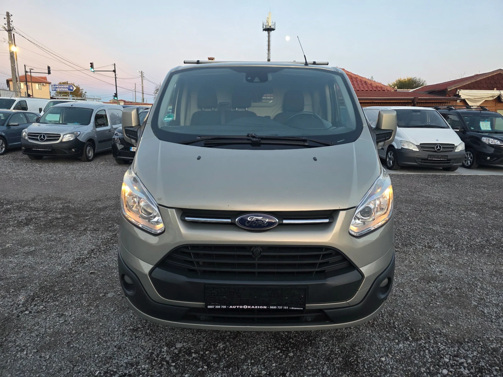 Ford Transit Custom 2.2tdci 155к.с. Камера , снимка 2 - Бусове и автобуси - 56637982