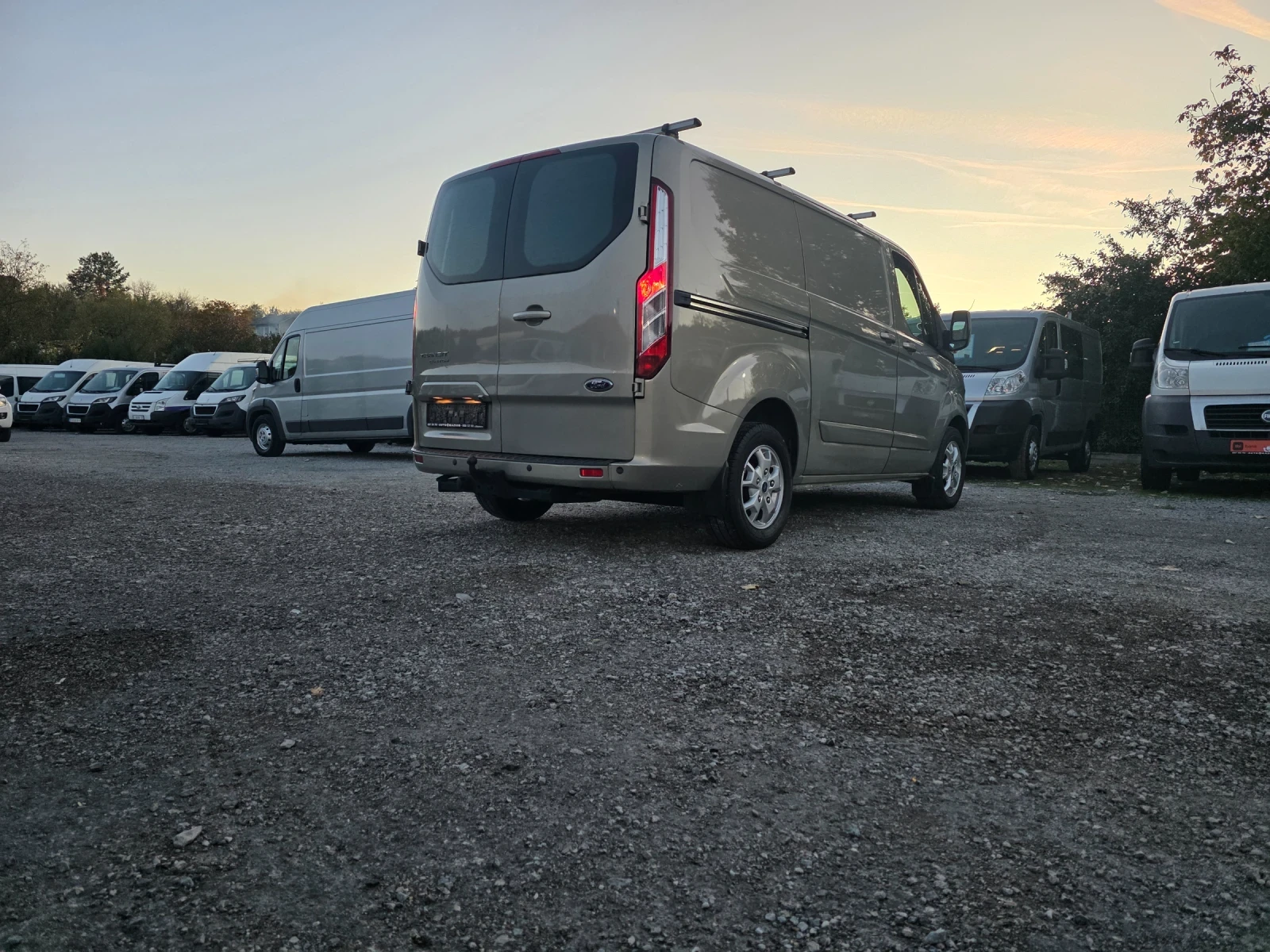 Ford Transit Custom 2.2tdci 155к.с. Камера , снимка 10 - Бусове и автобуси - 56637982