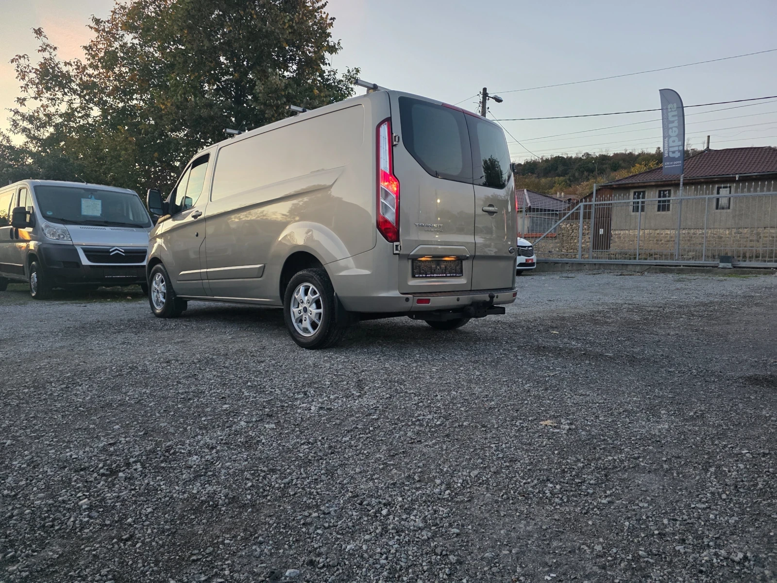 Ford Transit Custom 2.2tdci 155к.с. Камера , снимка 11 - Бусове и автобуси - 56637982