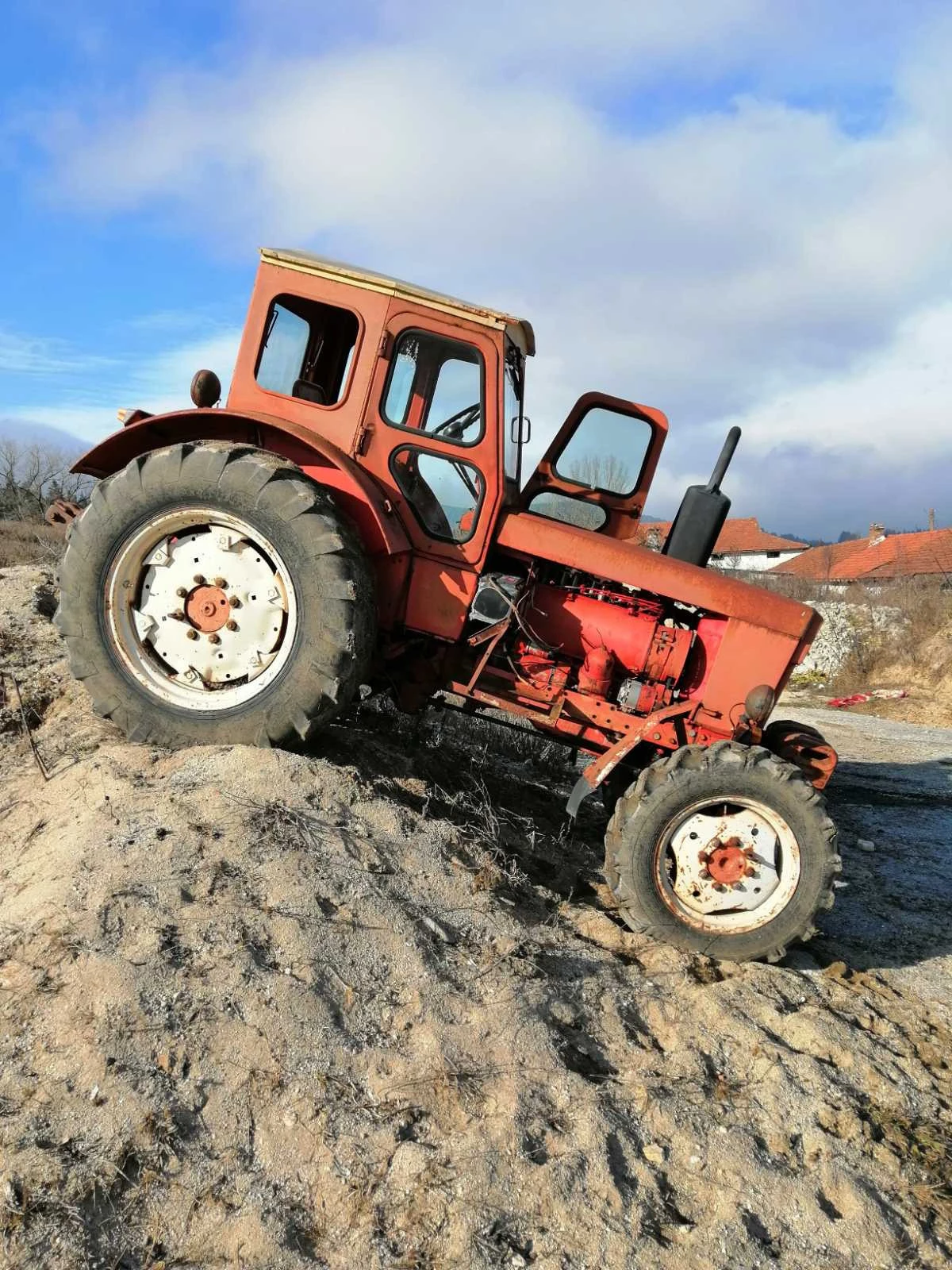 Трактор Т т 40, лтз  и  т 28, снимка 1