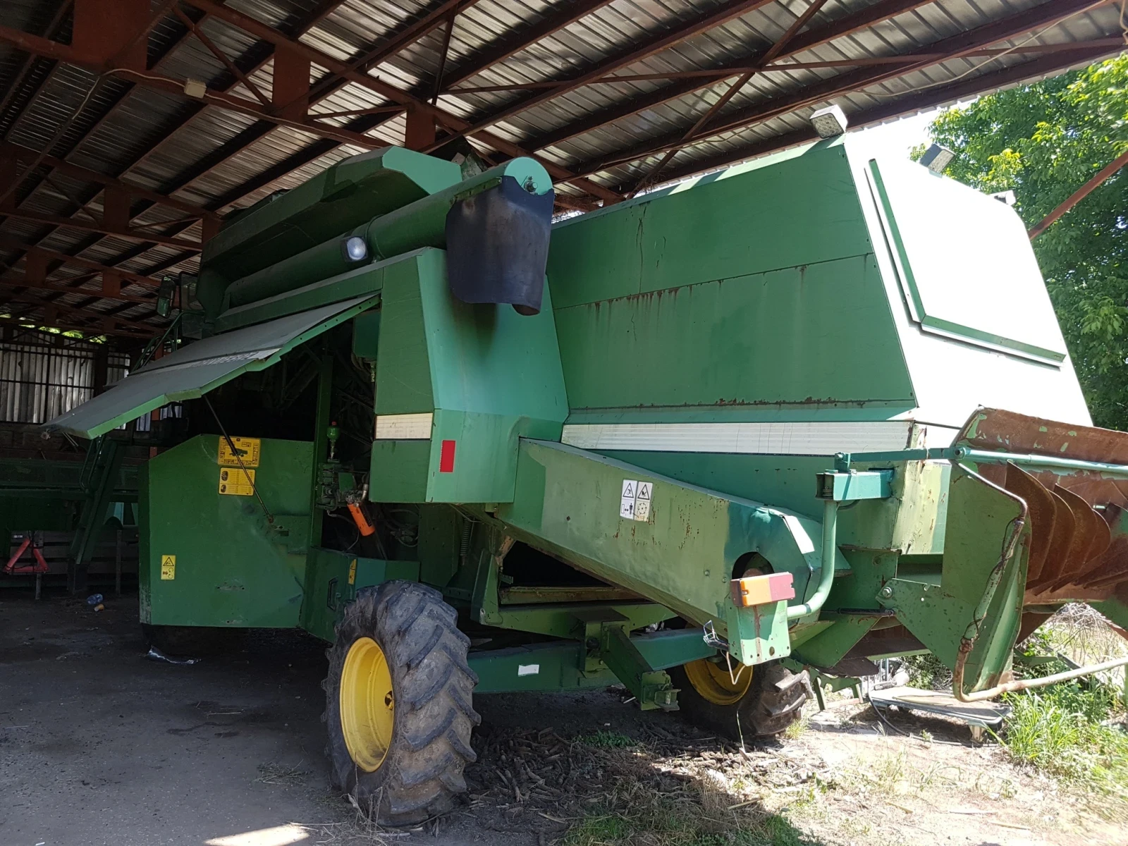 Комбайн John Deere 2256, снимка 7 - Селскостопанска техника - 55818199