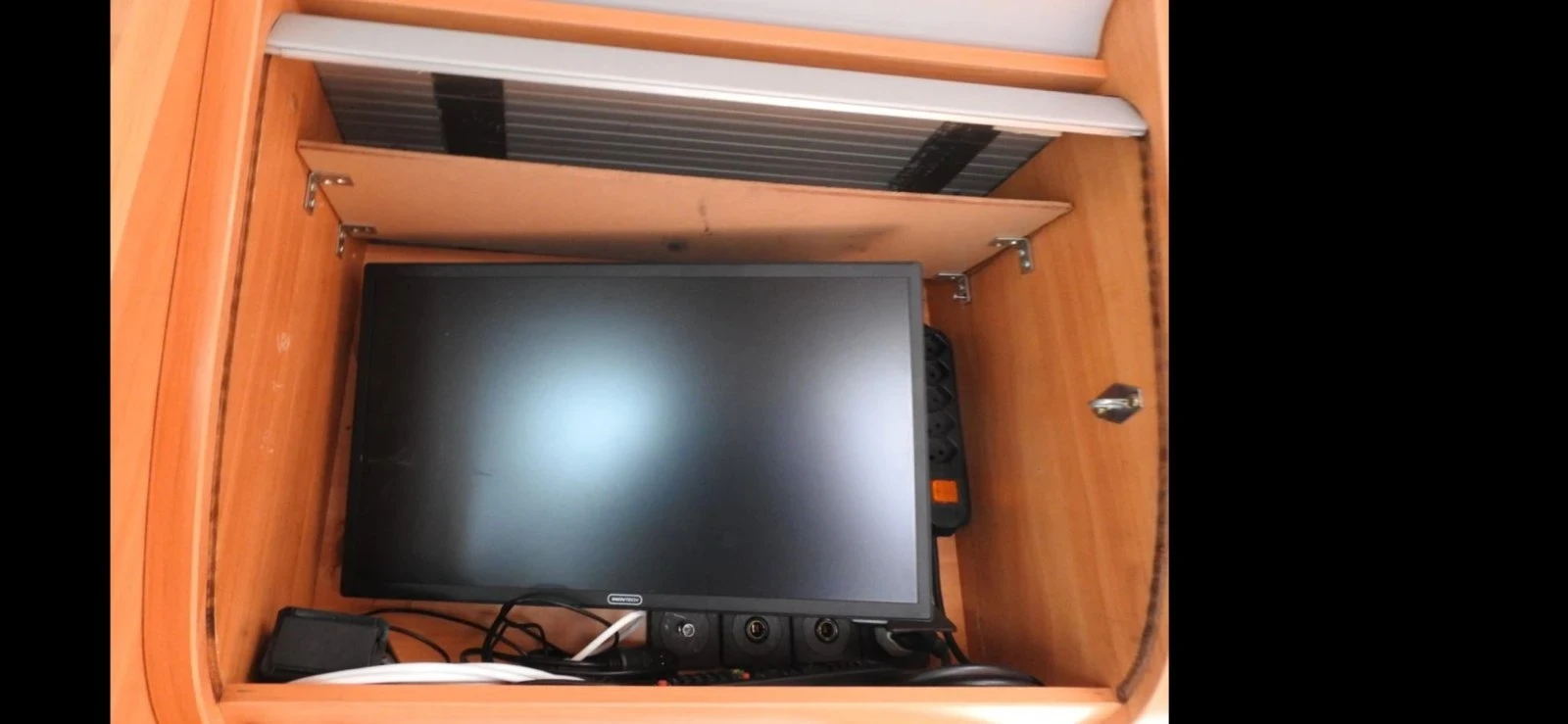 Кемпер Adria Coral S 660 SL/180к.с/SWISS, снимка 15 - Каравани и кемпери - 53846891