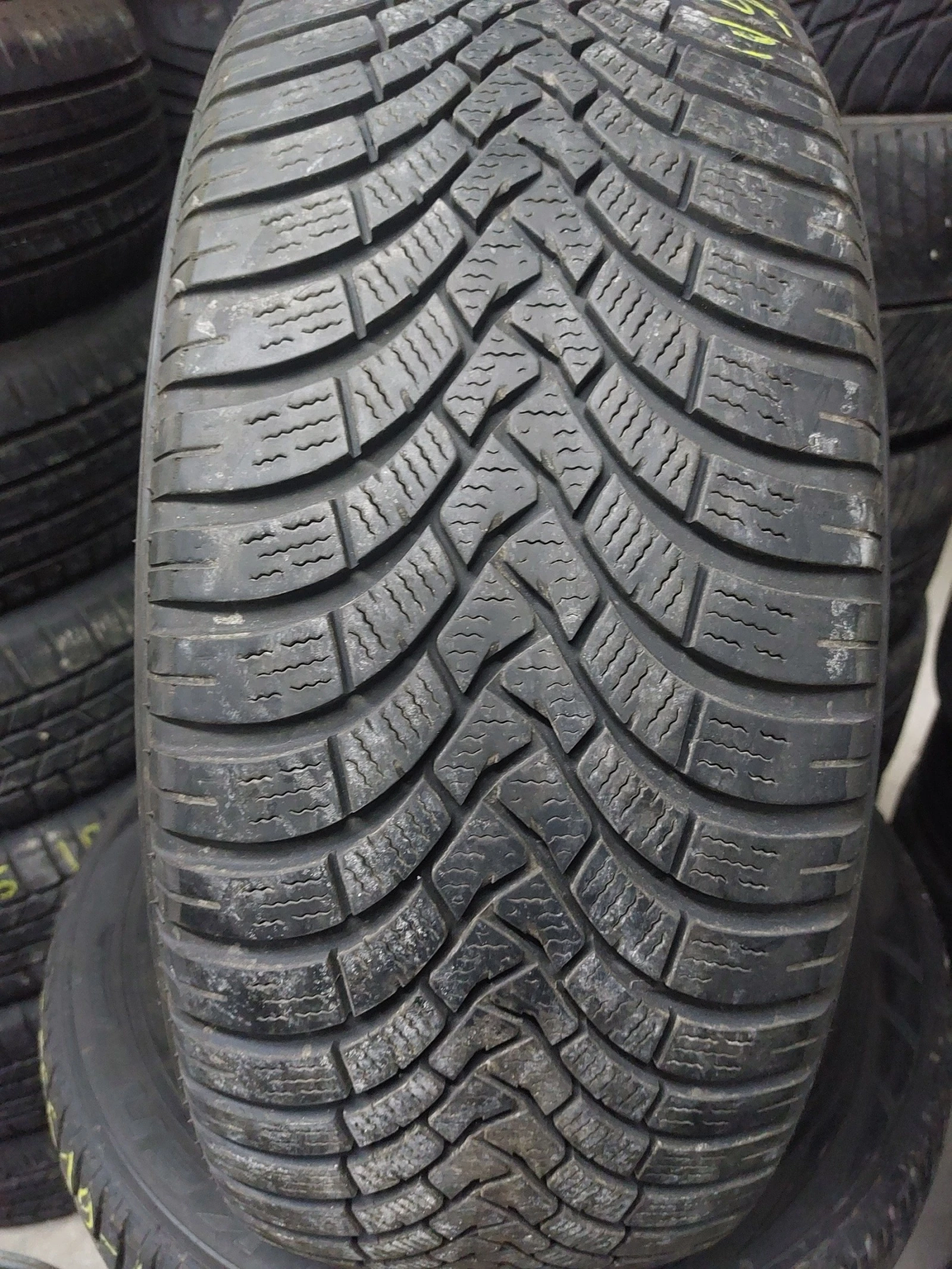 ���� 235/55R19 | Mobile.bg � ����������� 1