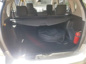 Обява за продажба на Toyota Corolla verso 1.6 газ ~8 000 лв. - изображение 10