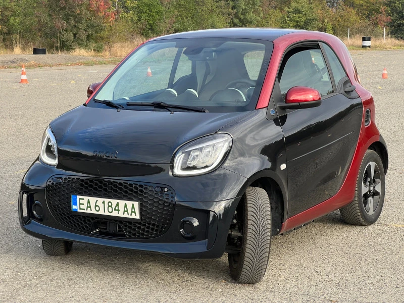 Smart Fortwo EQ, снимка 15 - Автомобили и джипове - 47317442