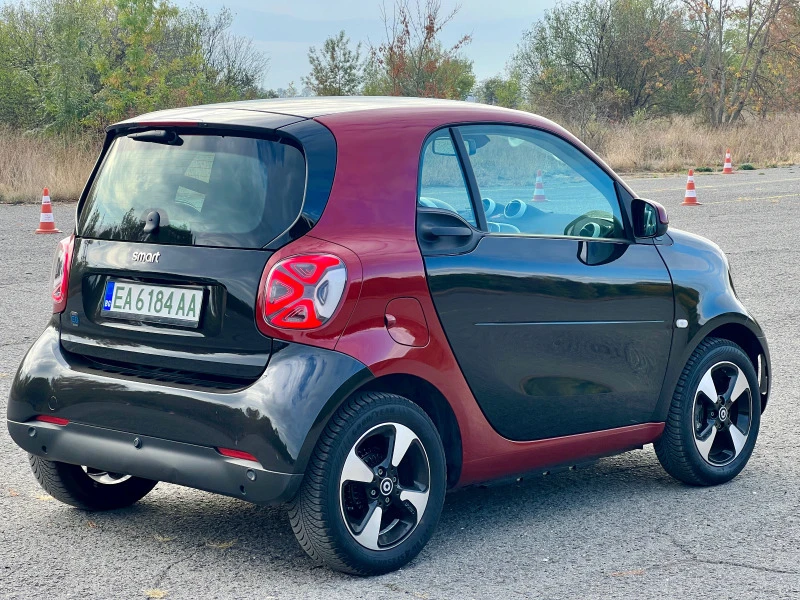 Smart Fortwo EQ, снимка 5 - Автомобили и джипове - 47317442