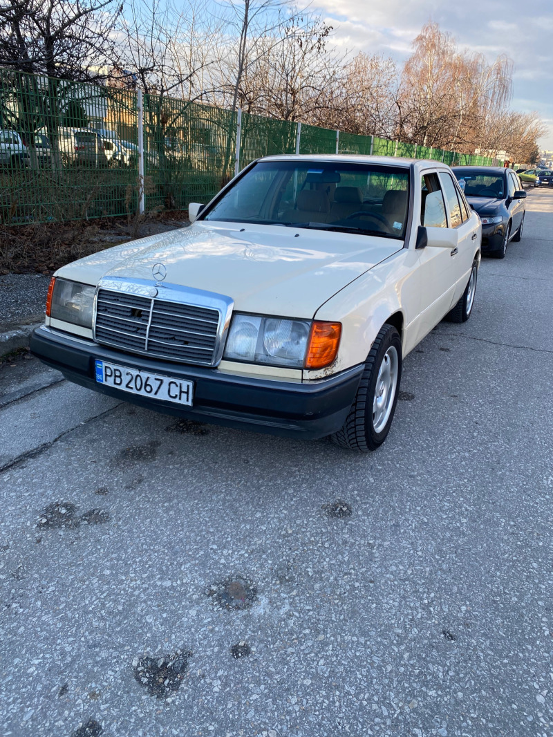 Mercedes-Benz 124, снимка 1 - Автомобили и джипове - 45146344