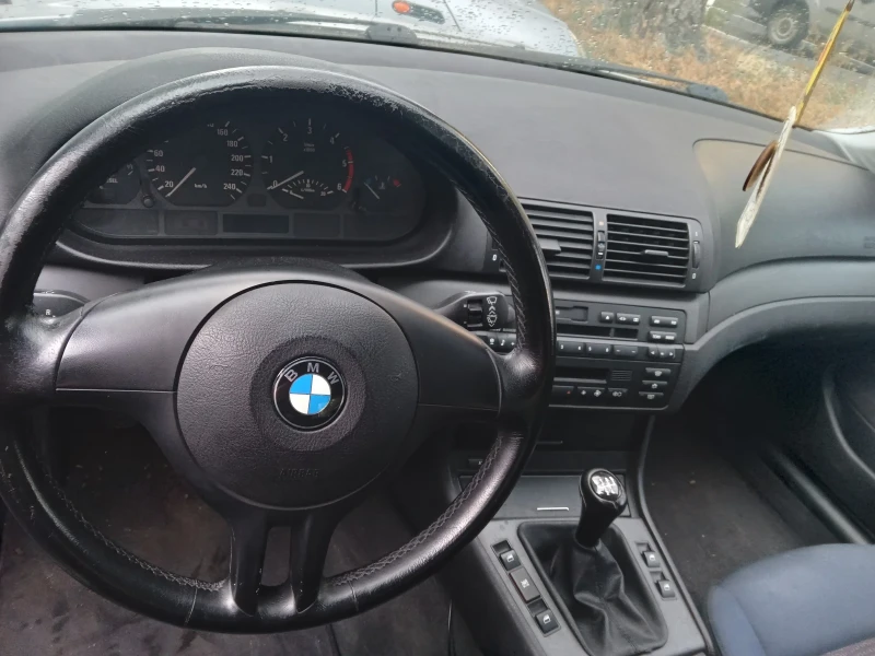 BMW 318 2.0D, снимка 5 - Автомобили и джипове - 47491433