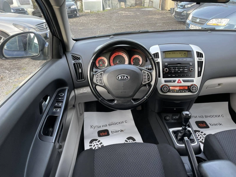 Kia Ceed 1.6/16v, снимка 12 - Автомобили и джипове - 48033880