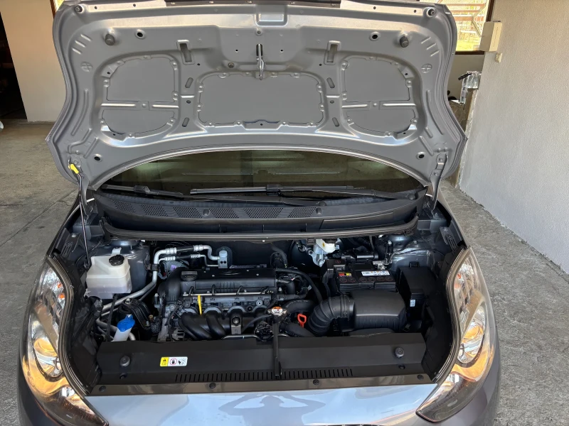 Hyundai Ix20 1.6i AVTOMAT SWISS, снимка 15 - Автомобили и джипове - 51068345