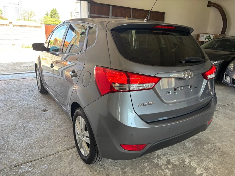 Hyundai Ix20 1.6i AVTOMAT SWISS, снимка 3 - Автомобили и джипове - 51068345