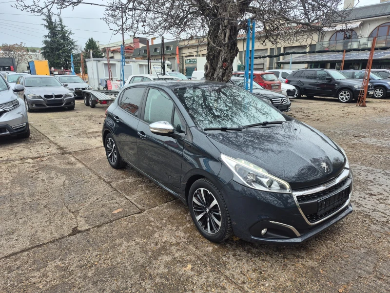 Peugeot 208 2019 г ГАЗ БЕНЗИН , снимка 5 - Автомобили и джипове - 52454721