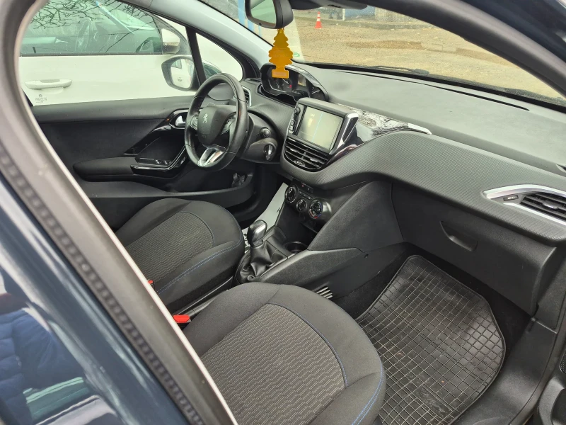 Peugeot 208 2019 г ГАЗ БЕНЗИН , снимка 9 - Автомобили и джипове - 52454721