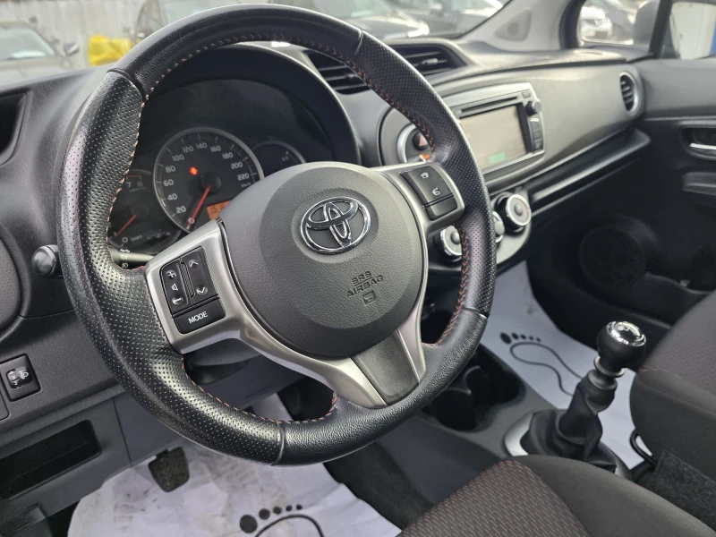 Toyota Yaris 1.3VVT I  "SOL"с камера, снимка 8 - Автомобили и джипове - 52468169