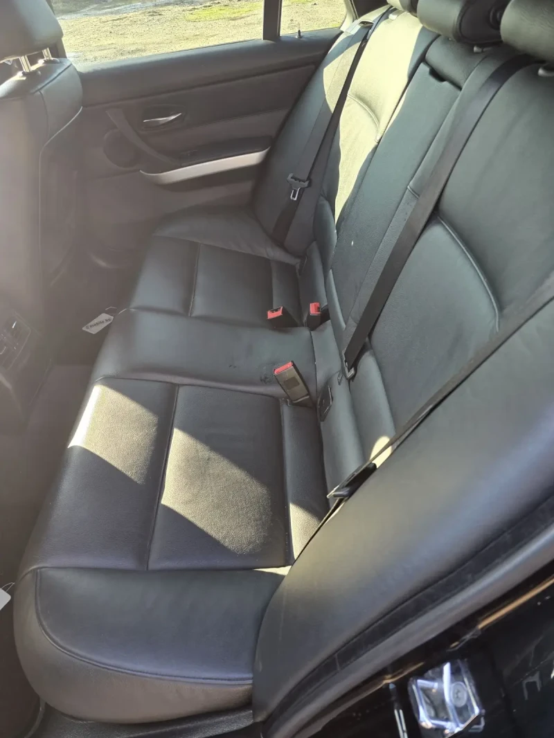 BMW 320 Топ състояние оригинален М-пакет, снимка 10 - Автомобили и джипове - 52738468