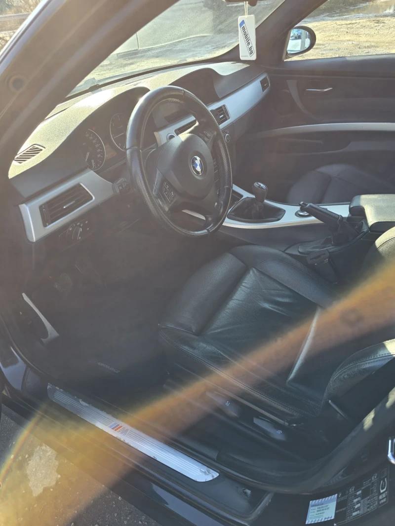 BMW 320 Топ състояние оригинален М-пакет, снимка 7 - Автомобили и джипове - 52738468