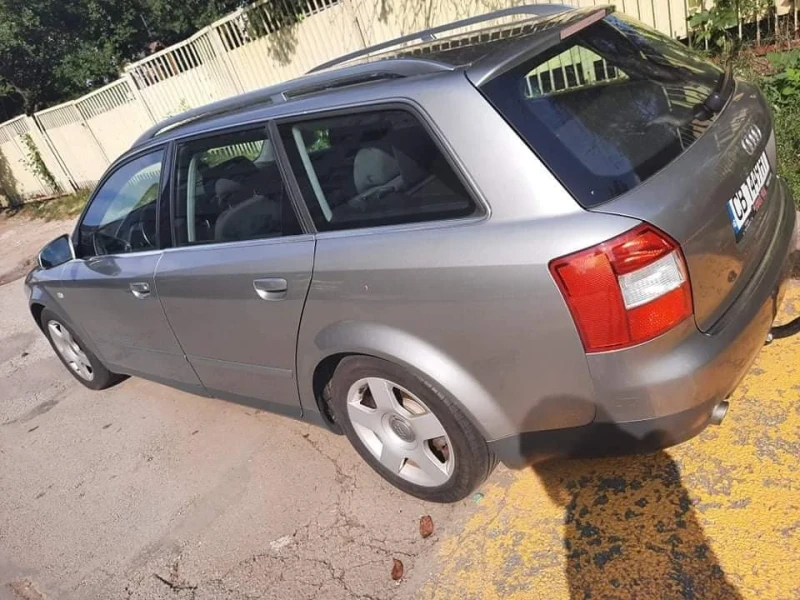 Audi A4 1.8т, снимка 5 - Автомобили и джипове - 53105927