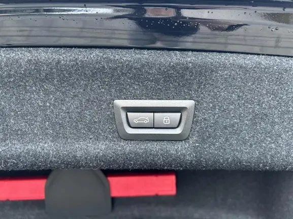 BMW 320 d xDrive = M-Sport Pro = Гаранция, снимка 11 - Автомобили и джипове - 53824019