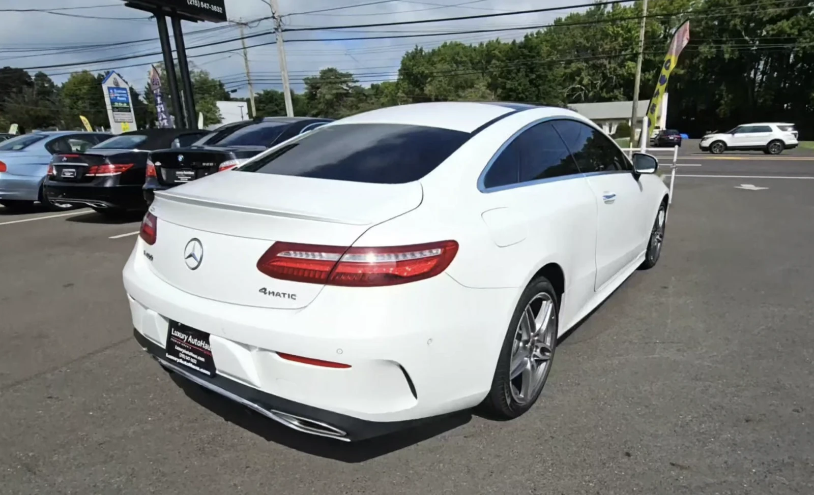 Mercedes-Benz E 400 4MATIC AMG* Обдух* Burmester* 9GT* Ambient* Пано*  - изображение 4
