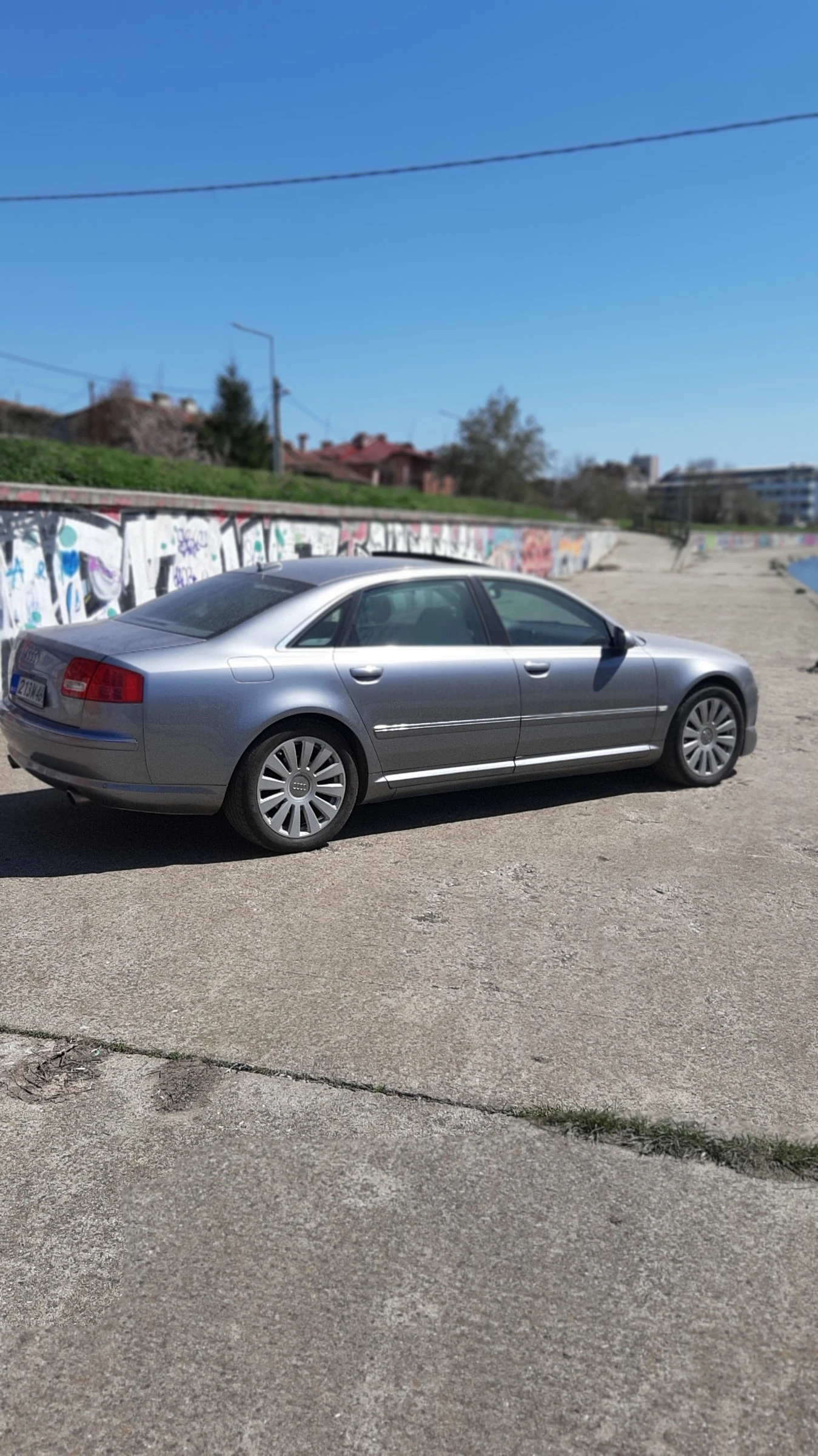 Audi A8  - изображение 2
