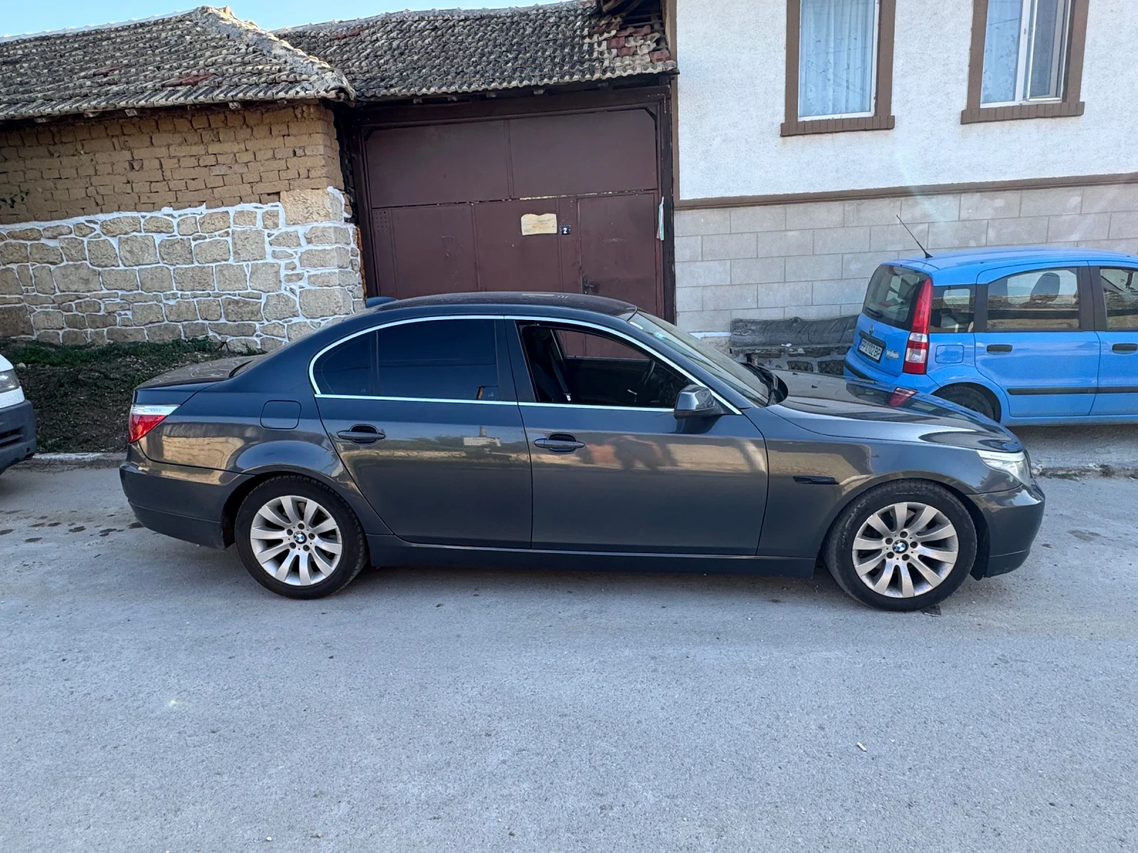 BMW 523  - изображение 3