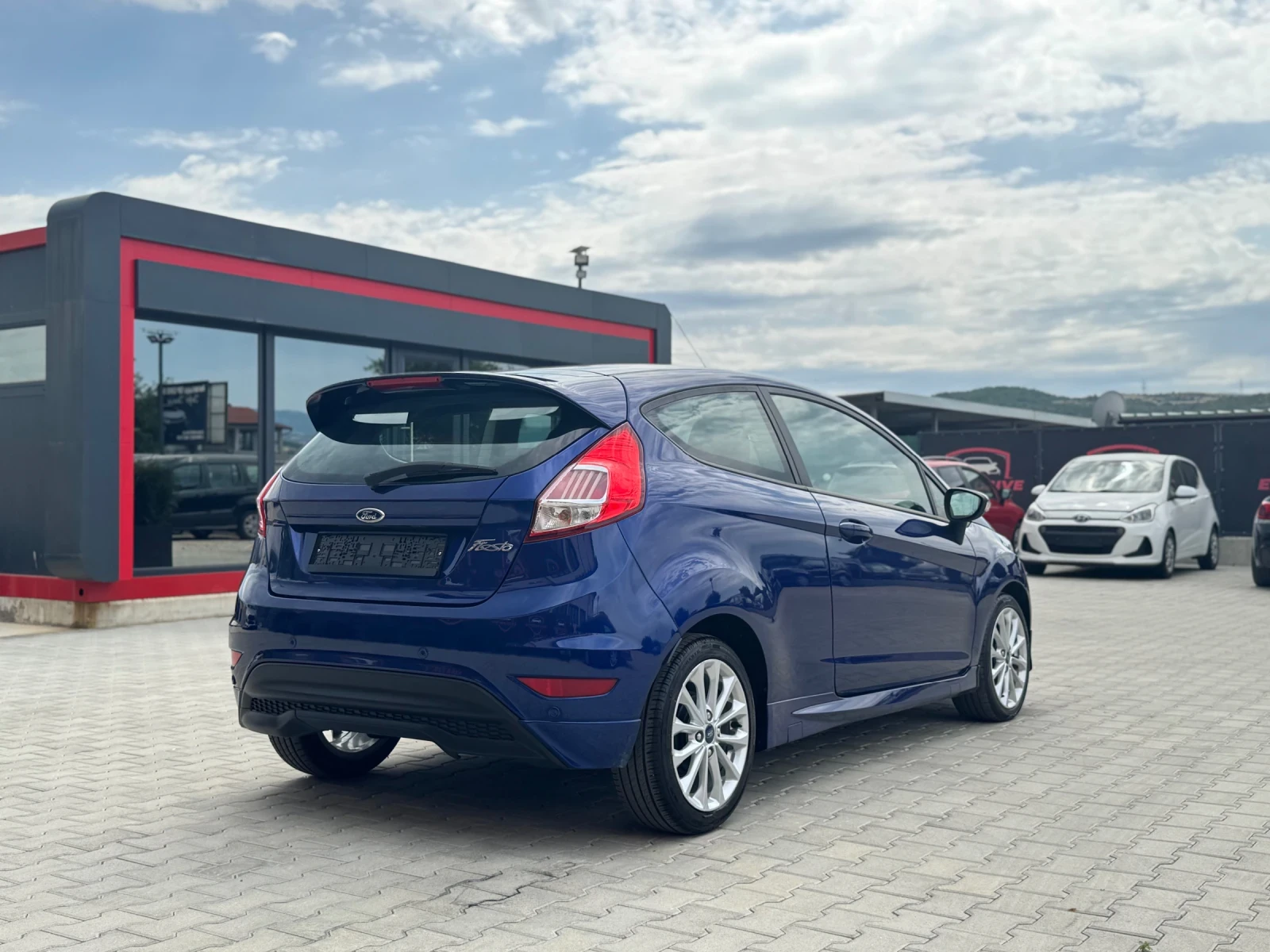 Ford Fiesta ST-LINE EURO-6 1.5TDCI - изображение 5