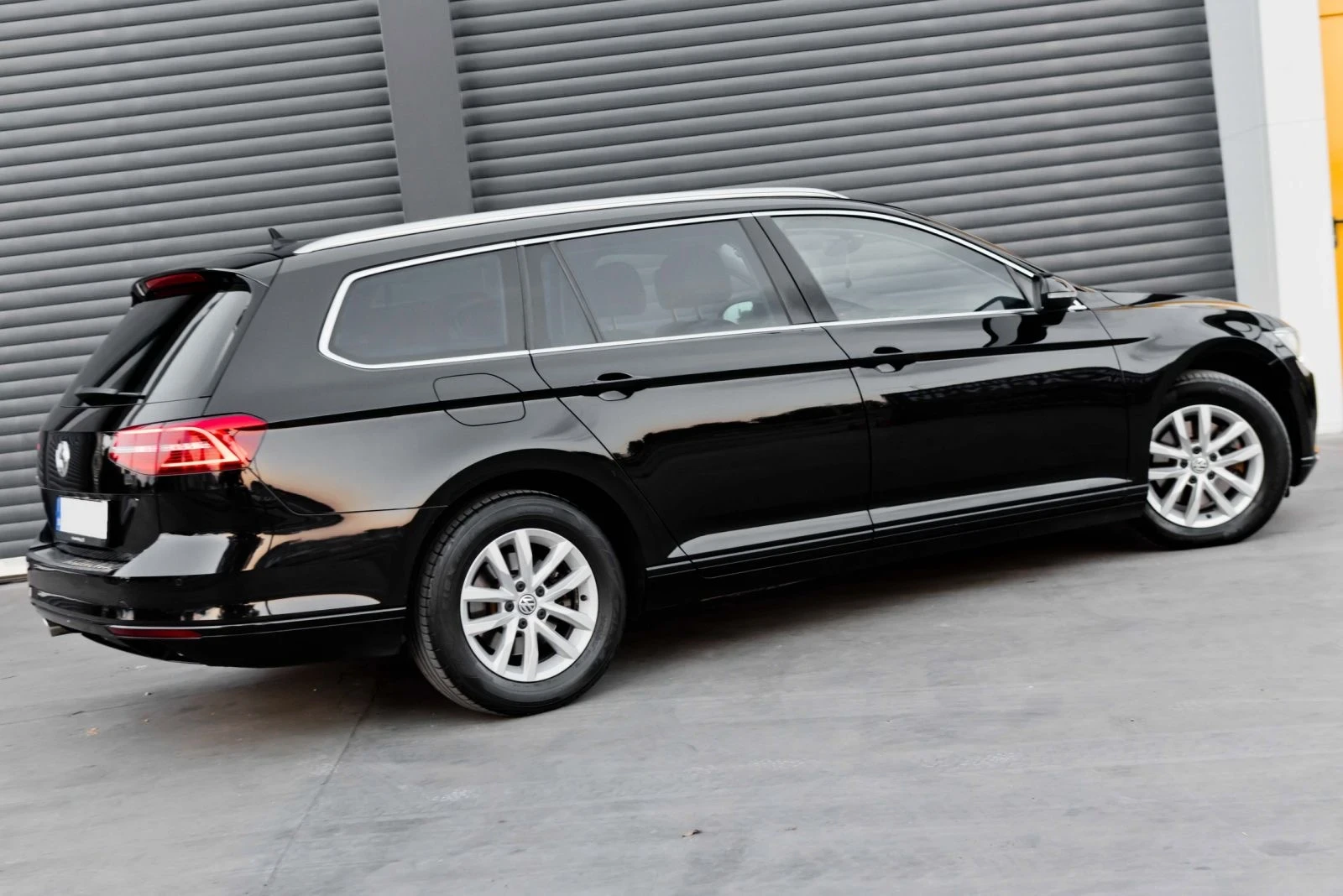 VW Passat 2.0 TDI FULL LED - изображение 3