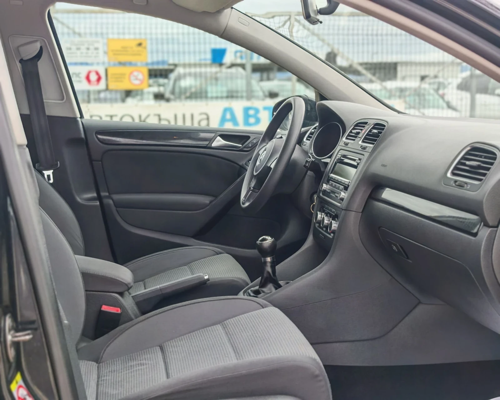 VW Golf 1.6 105  К.С. ДИЗЕЛ!188 000 КМ! , снимка 10 - Автомобили и джипове - 54032937