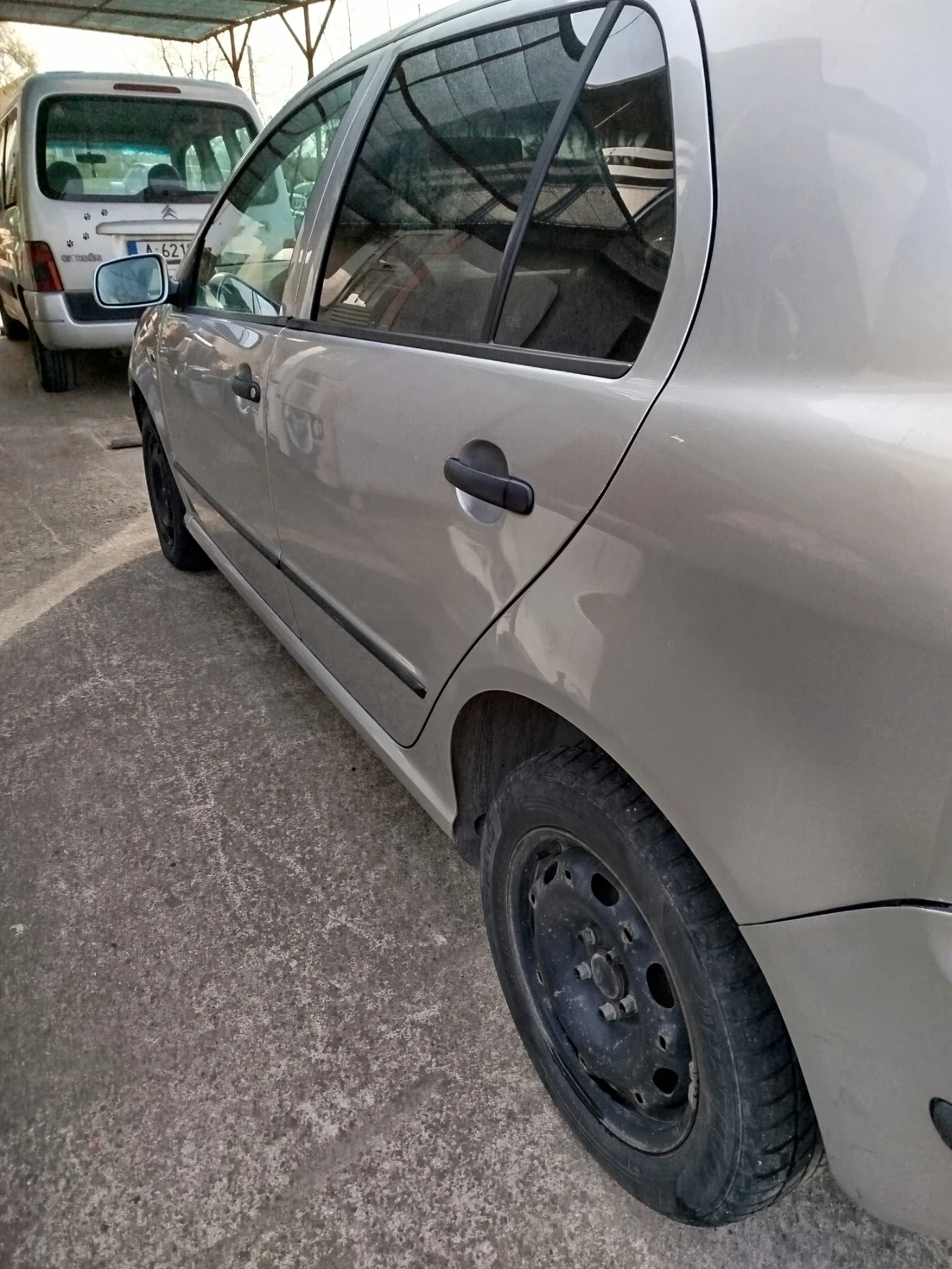 Skoda Fabia, снимка 3 - Автомобили и джипове - 54184266