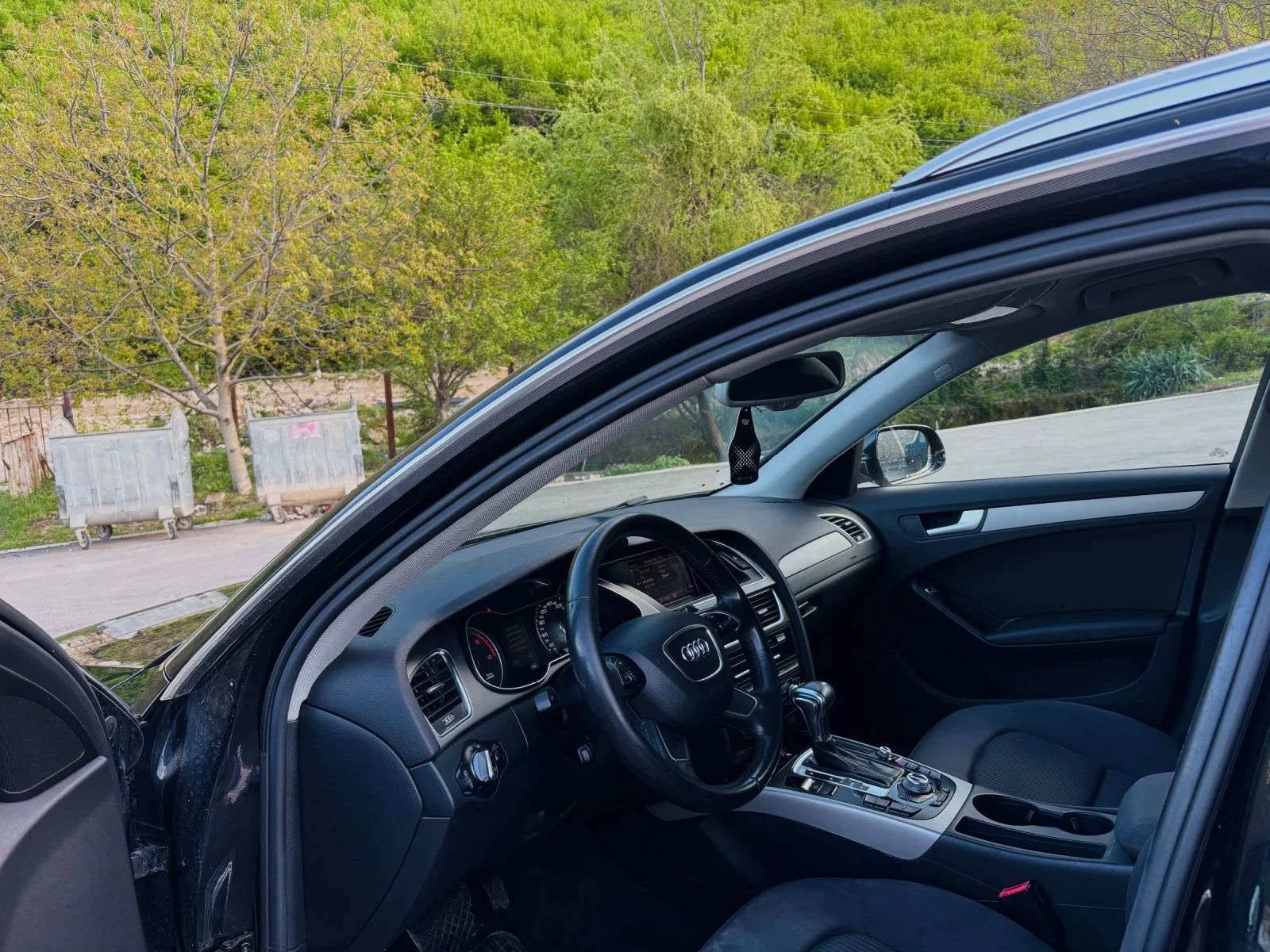 Audi A4 FACELIFT, снимка 8 - Автомобили и джипове - 54355872