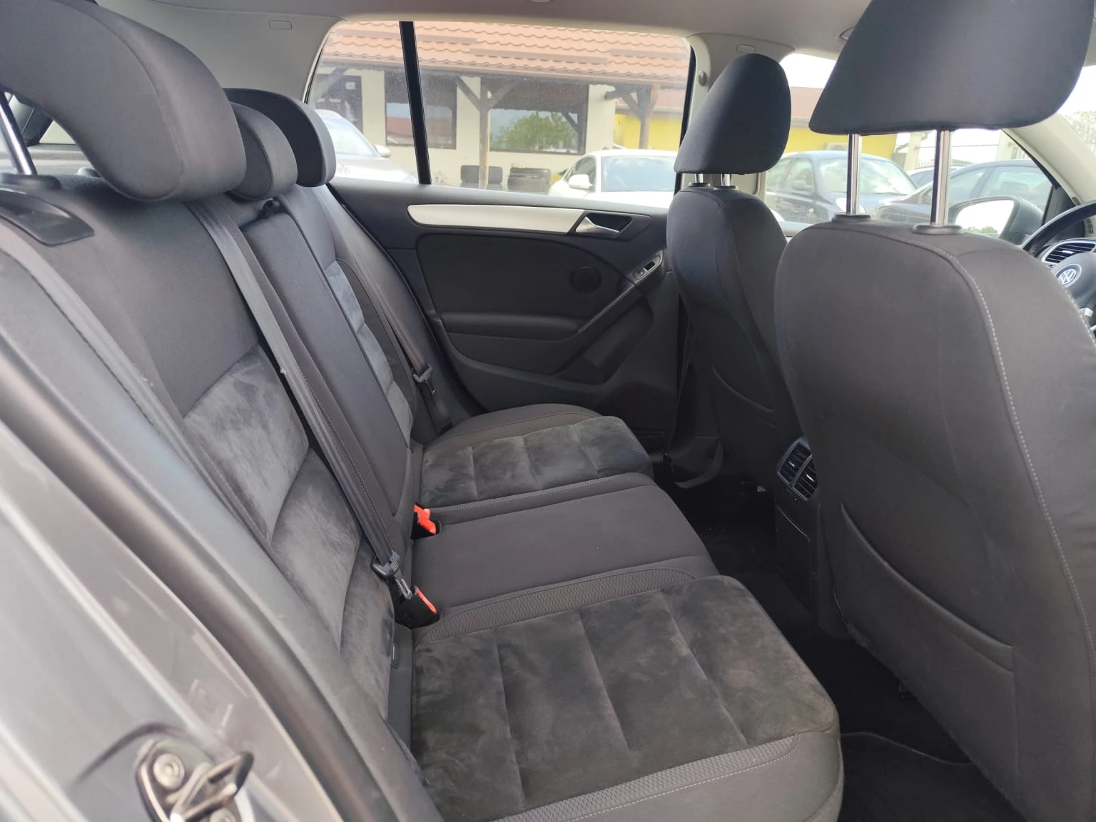 VW Golf 1.6 ����� 105 ���� ������ | Mobile.bg � ����������� 13