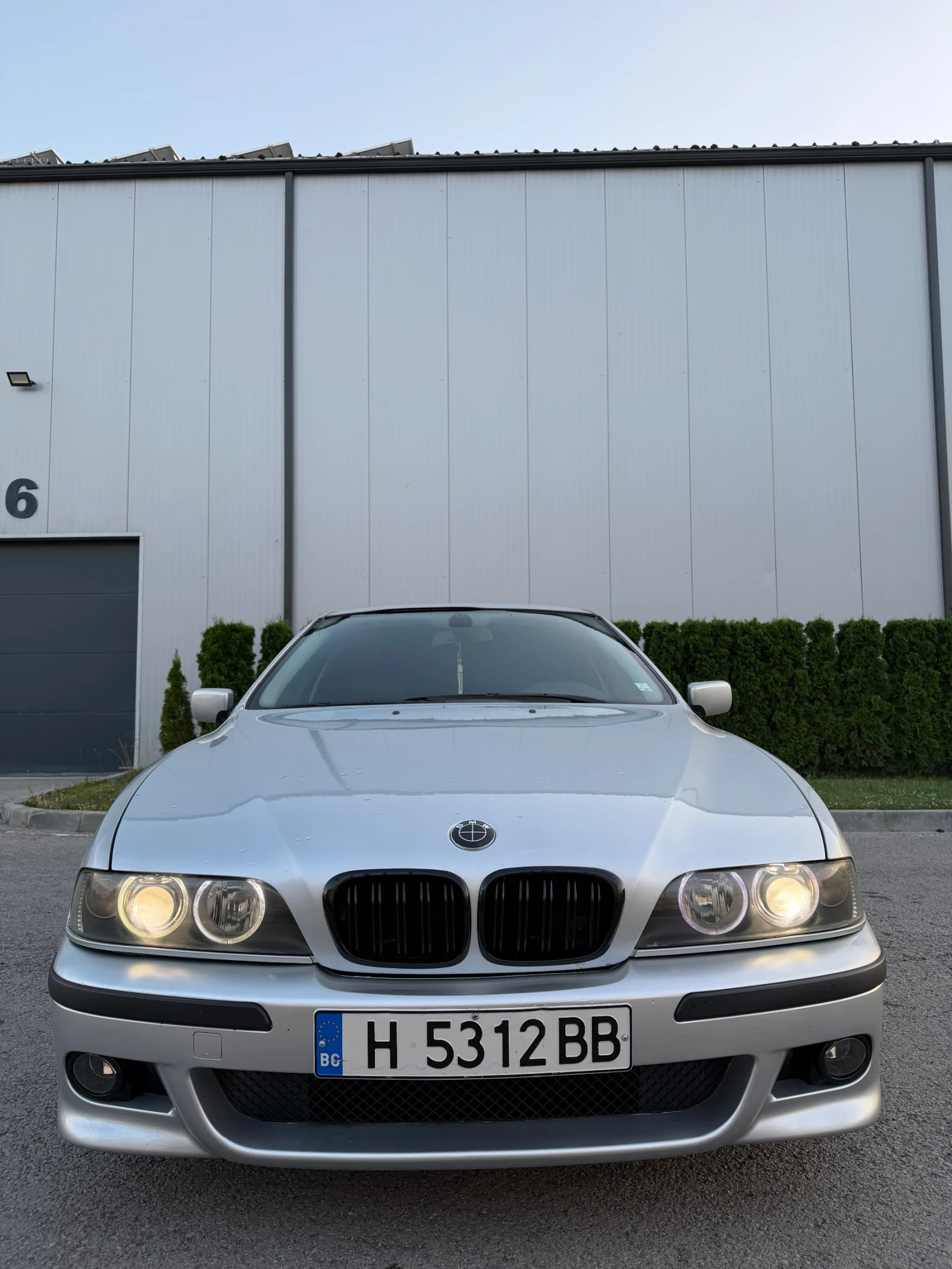 BMW 530