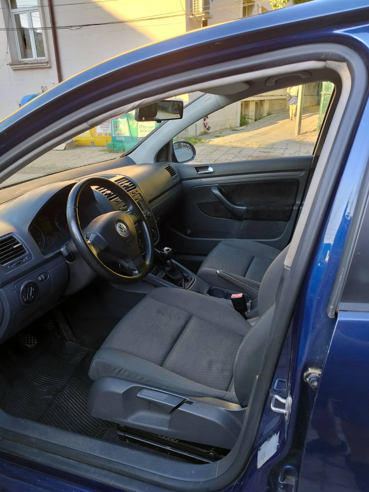 VW Golf, снимка 6 - Автомобили и джипове - 55062260
