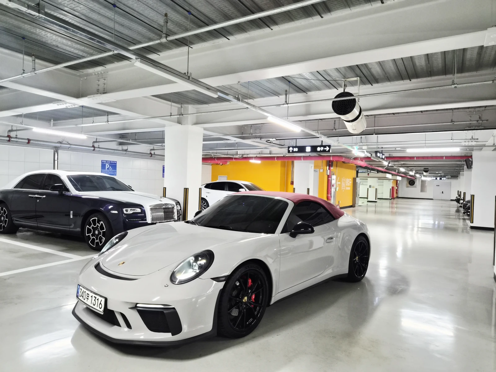 Porsche 911 CARRERA 4| ЦЕНА ДО БГ, снимка 2 - Автомобили и джипове - 55282618