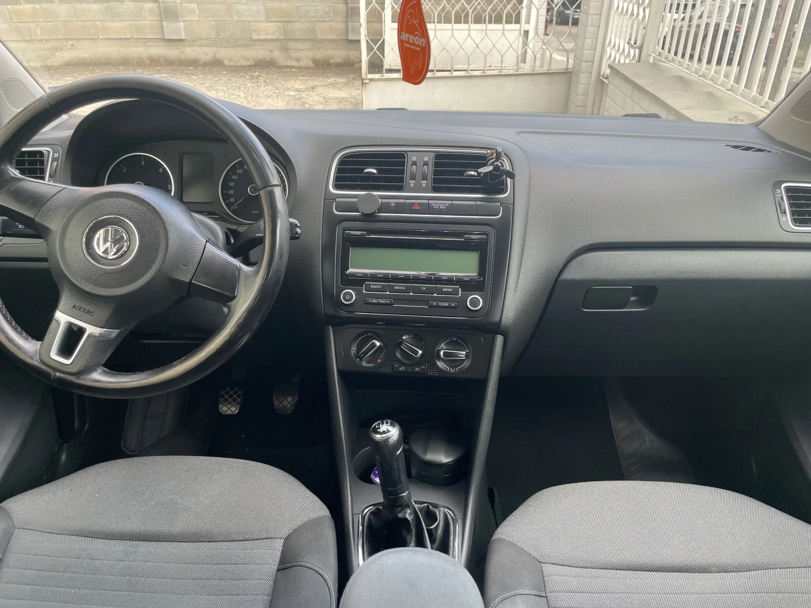 VW Polo, снимка 4 - Автомобили и джипове - 55353554