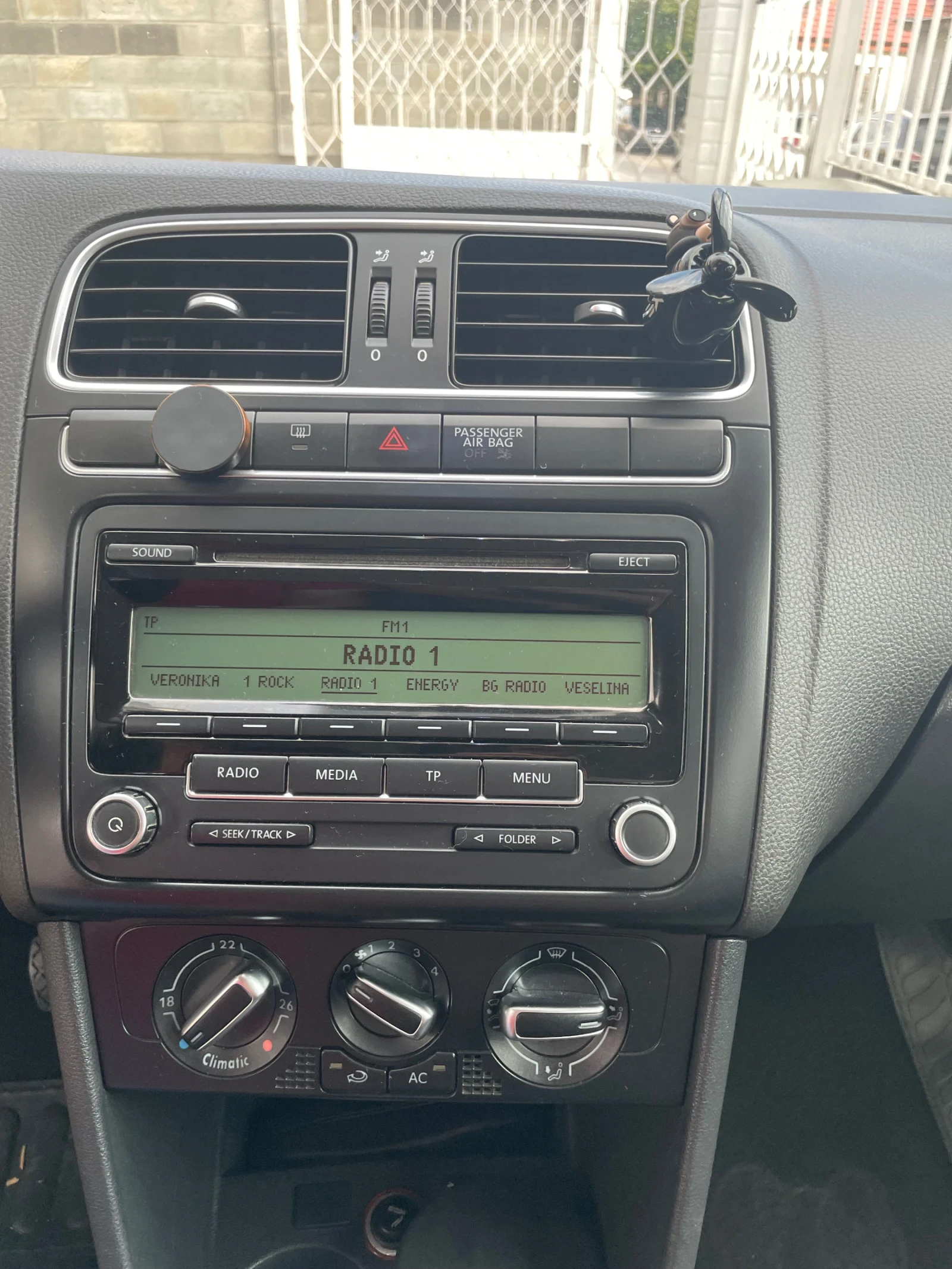 VW Polo, снимка 6 - Автомобили и джипове - 55353554