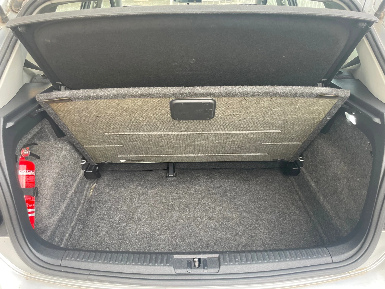 VW Polo, снимка 9 - Автомобили и джипове - 55353554