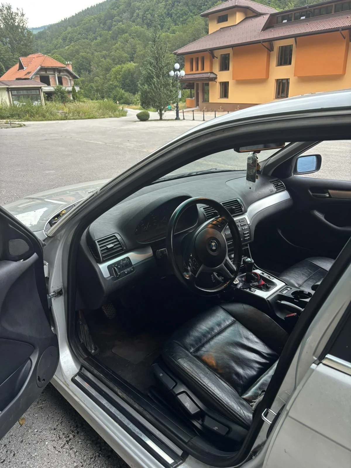 BMW 330, снимка 6 - Автомобили и джипове - 55354226