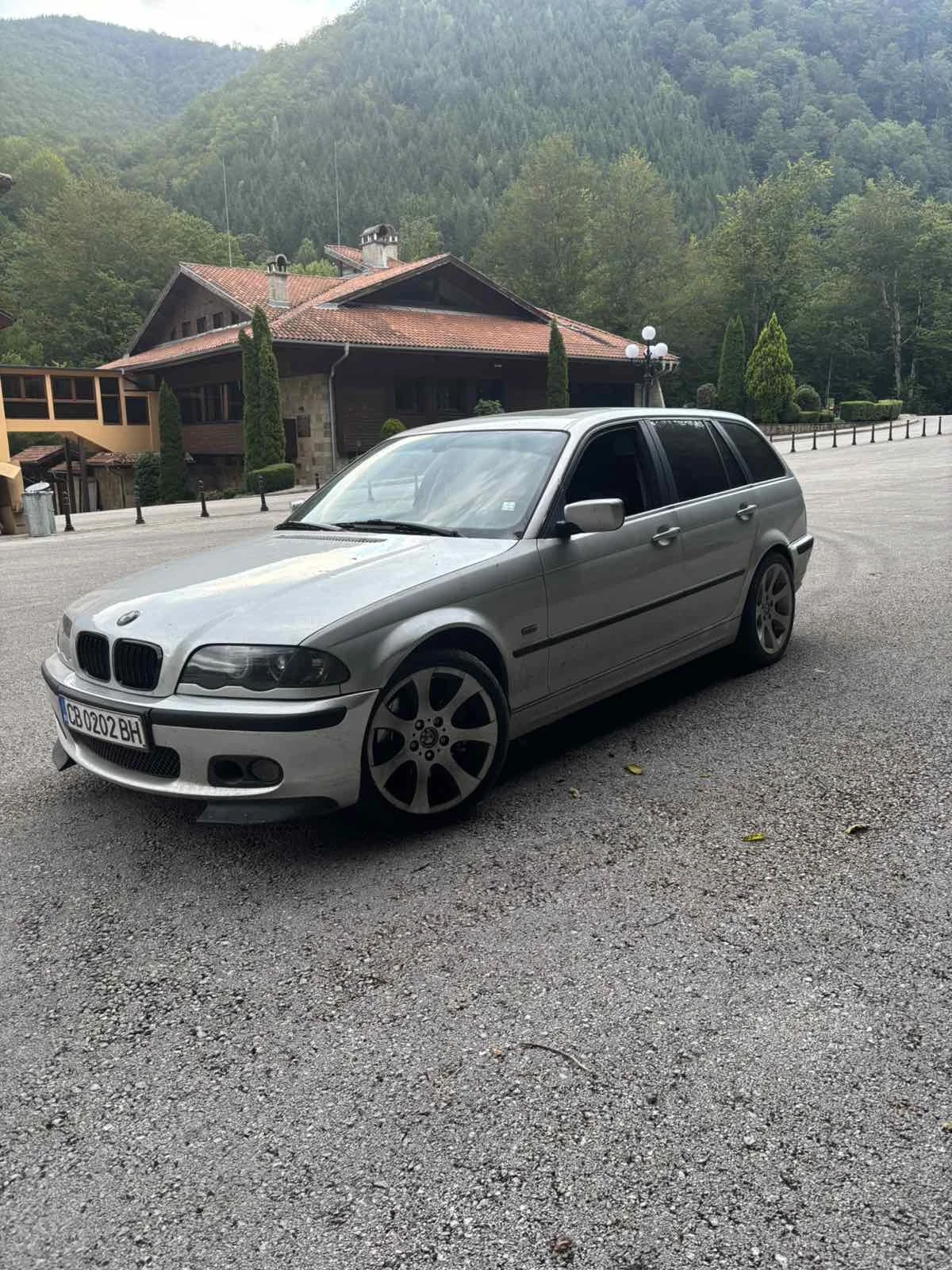 BMW 330