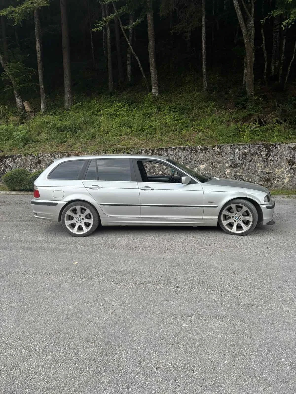 BMW 330, снимка 2 - Автомобили и джипове - 55354226