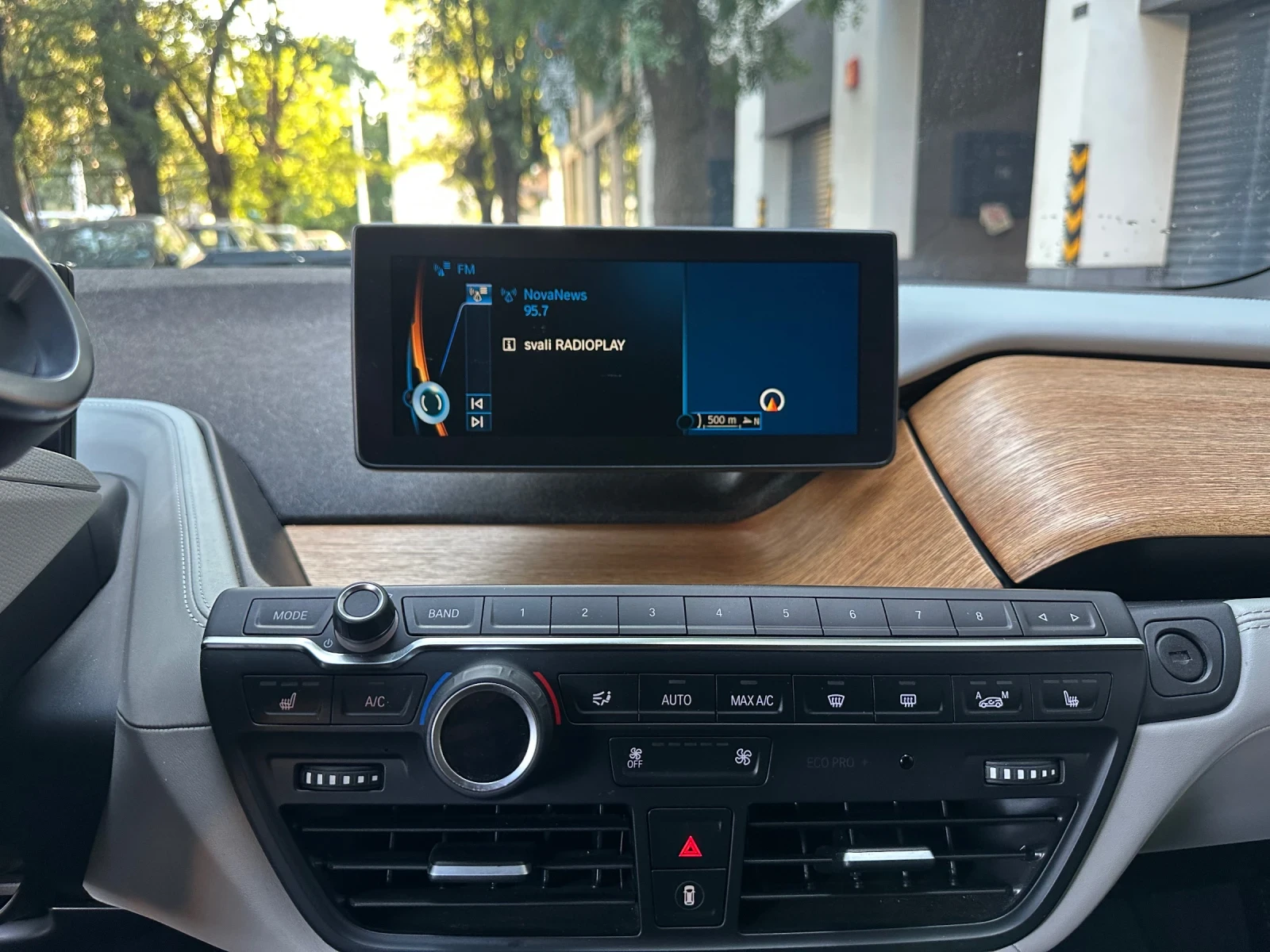 BMW i3 REX, снимка 10 - Автомобили и джипове - 55647622