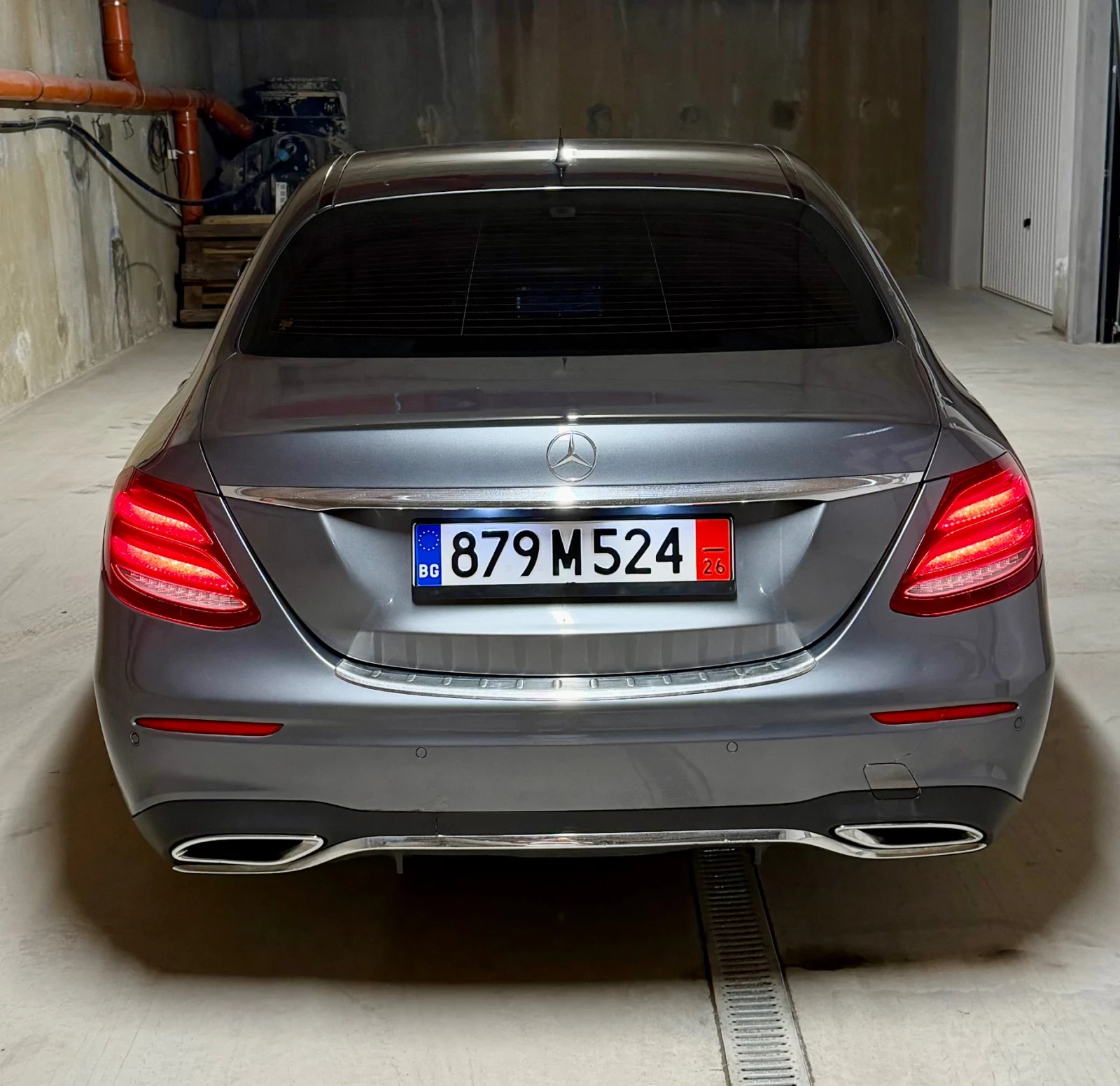 Mercedes-Benz E 220 AMG line, снимка 10 - Автомобили и джипове - 55878079