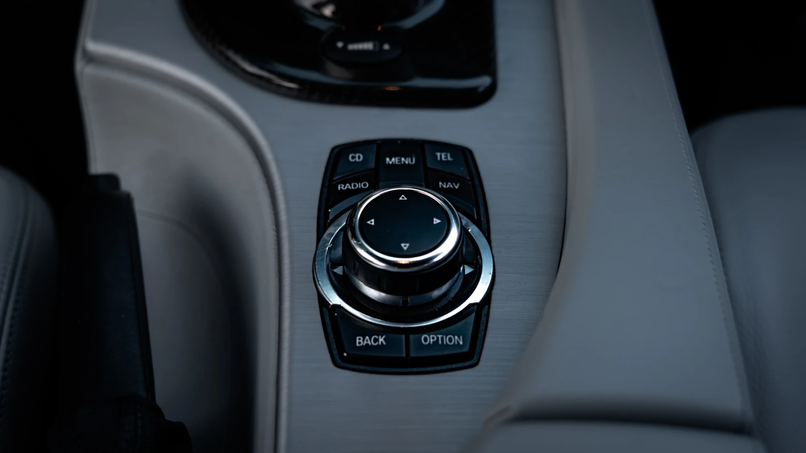 BMW M5, снимка 14 - Автомобили и джипове - 56367599