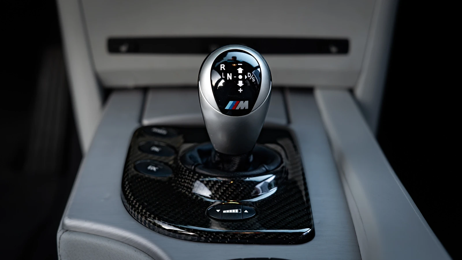 BMW M5, снимка 13 - Автомобили и джипове - 56367599