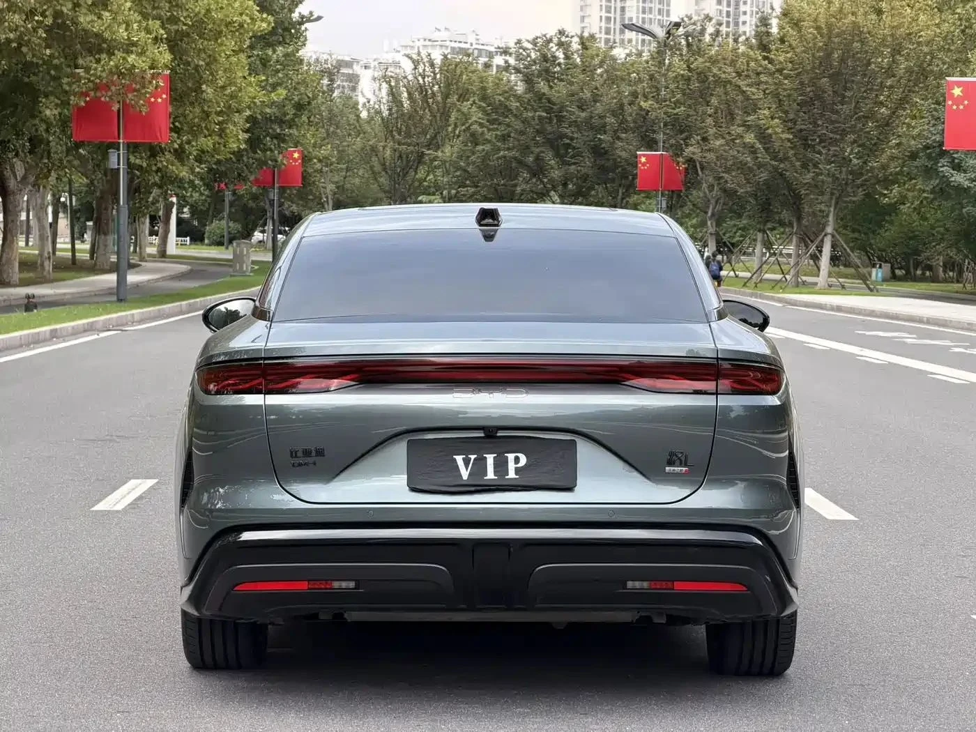 BYD HAN, снимка 7 - Автомобили и джипове - 56705995