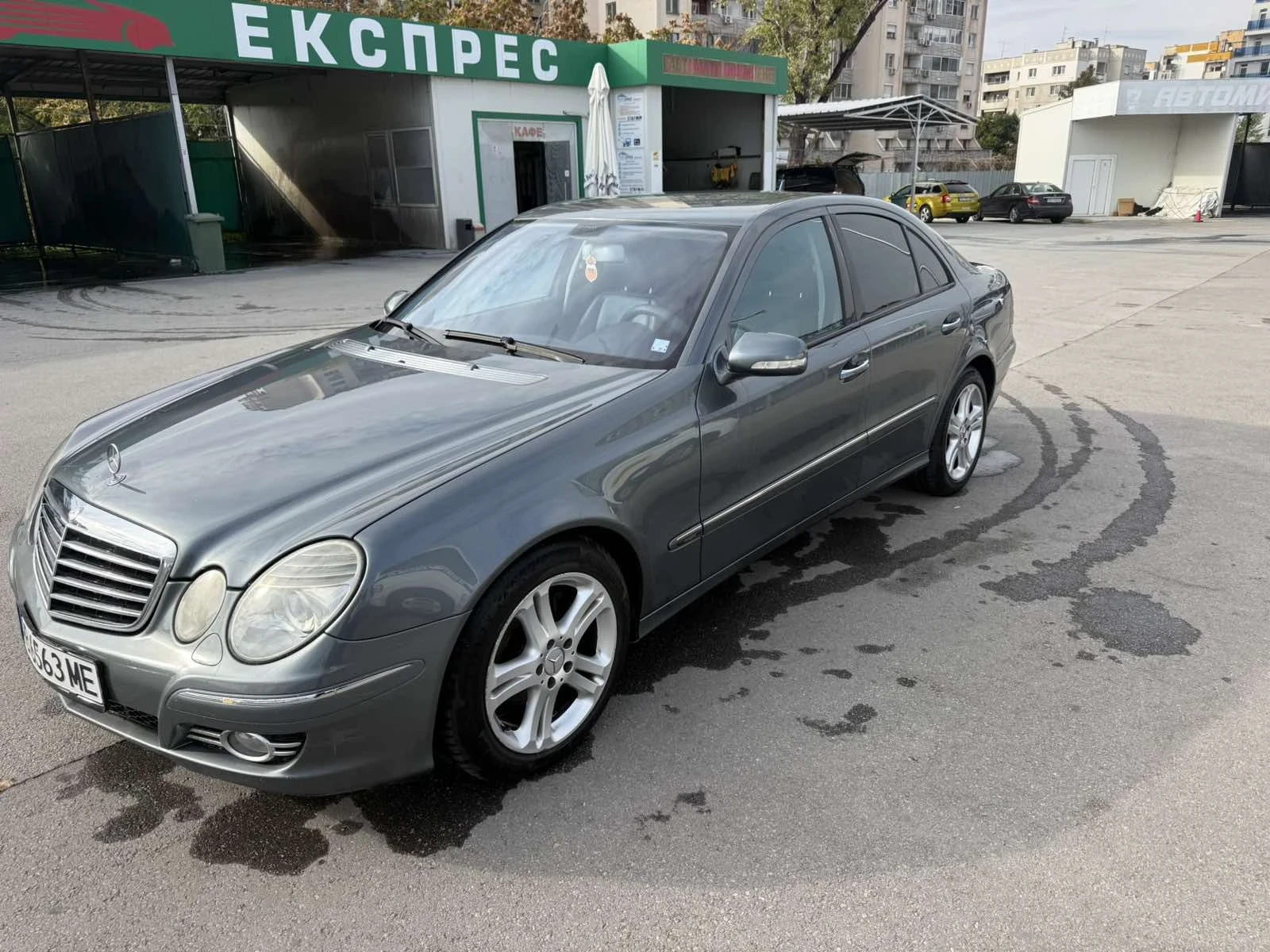 Mercedes-Benz E 280, снимка 5 - Автомобили и джипове - 56730076