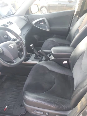 Toyota Rav4 2.2 d-4d 4х4, снимка 13