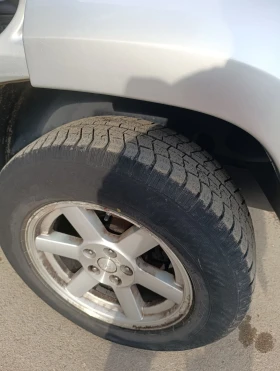 Jeep Cherokee 2.8 CRDI - 5500 € / 10757.07 лв. - 52395357 7